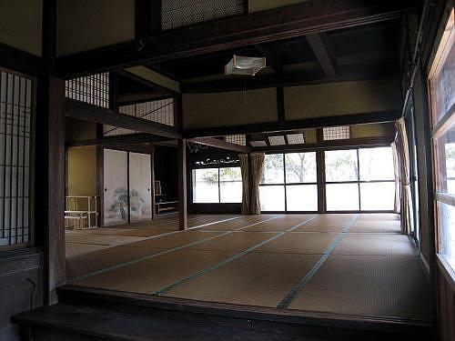 The first floor parlour. Over 30 jo (about 60 m²) of space makes it perfect for an exhibition or a concert…