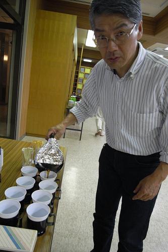 Mr. Ominama puts out coffee