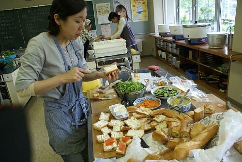 Getting ready for our Kamiyama-style dinner party.