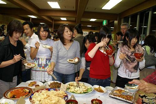 初めての参加者で若い女性や外国人、町外の人が多かったのも今年の特徴です。