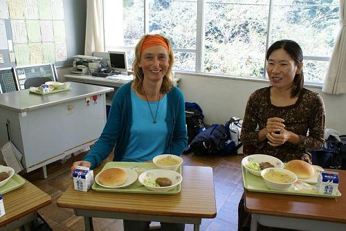 給食の時間です。