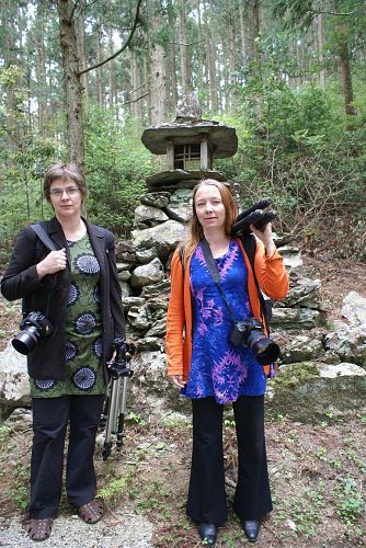 天岩戸伝説の立岩神社の撮影に・・・。