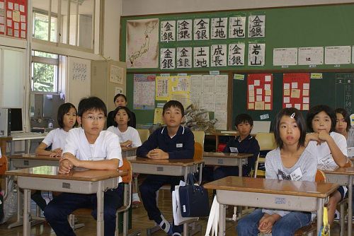 広野小学校は毎年５年生を対象に授業が行われます。