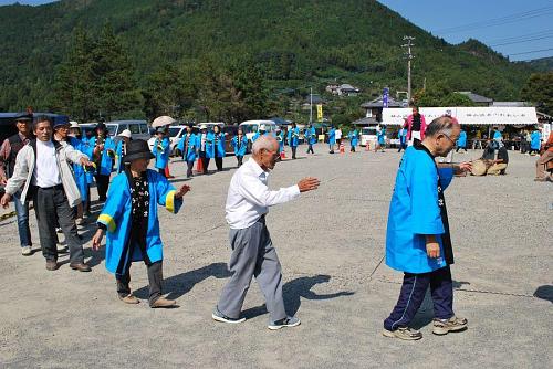 神山踊り