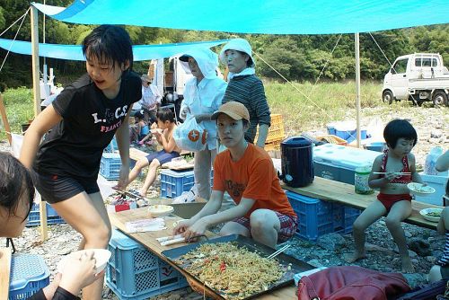 大勢の人が集まりました。40数名いたでしょうか・・・。