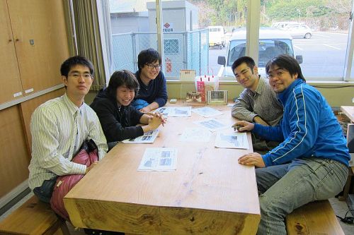 神山の知恵袋の皆さん。左から井上貴至さん（ジカタビ・総務省）、堀越直人さん（ビジコン・東京大学本部）、崎山さん（初イン神山・愛媛大学）、山口良文さん（ビジコン・東京農工大）と祁答院さん。