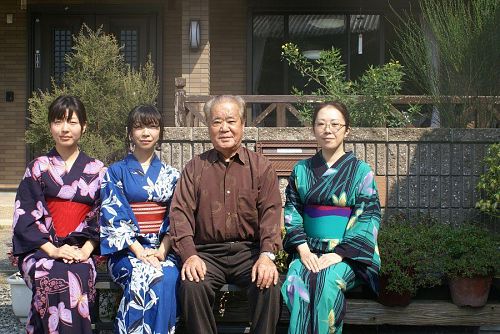 トオルちゃんも一緒に記念写真。