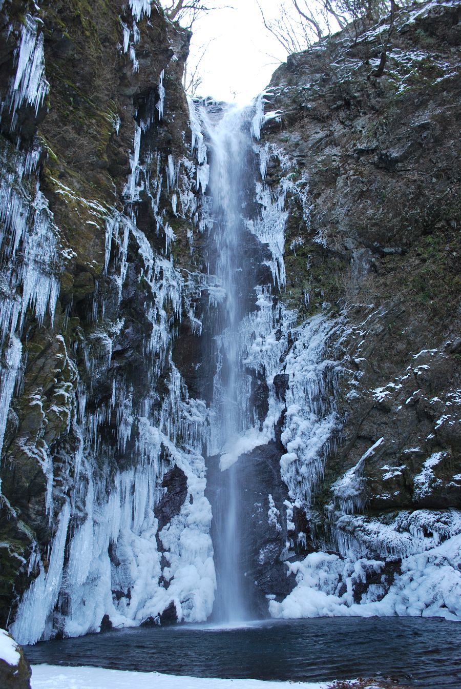 神通滝の氷瀑 イン神山 神山町のいまを伝える